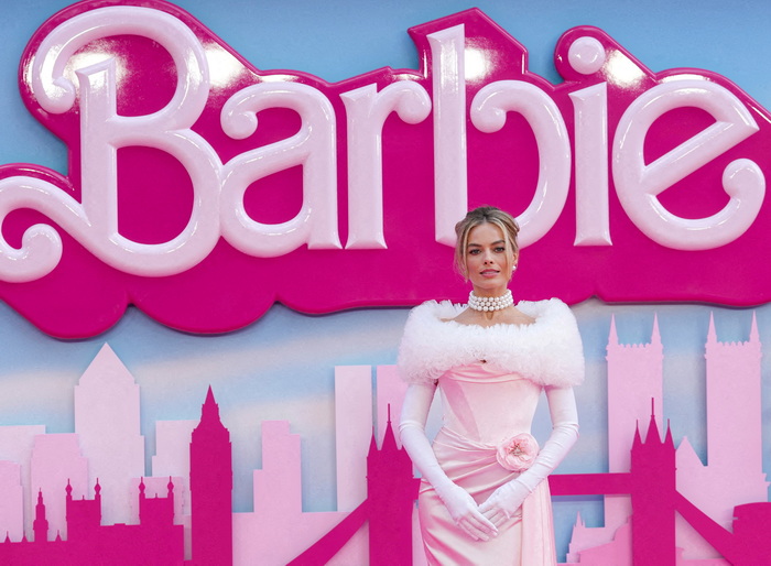 Margot Robbie tvrdi da producenti Oppenheimera nisu htjeli da isti dan izađe Barbie