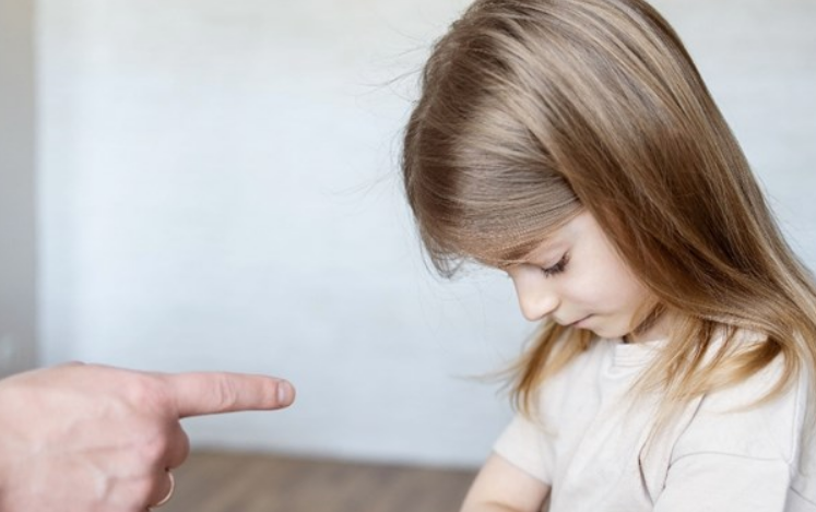 Stil roditeljstva koji je najveći neprijatelj mentalnog zdravlja djece