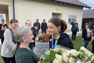 Emma Mečić, svjetska viceprvakinja, dočekana u Odžaku