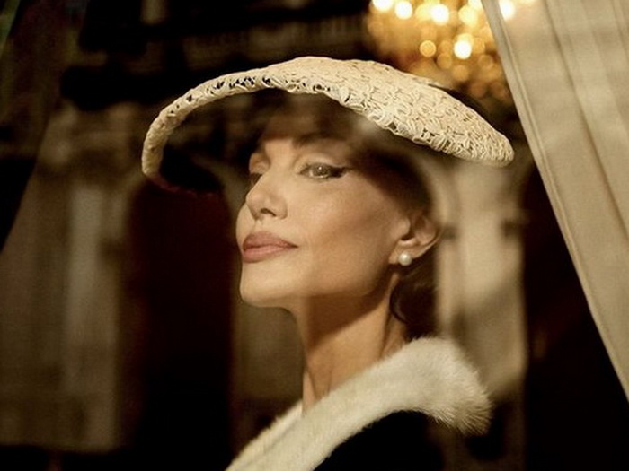 Angelina Jolie snima film o operskoj divi Mariji Callas, pogledajte prve fotke sa seta
