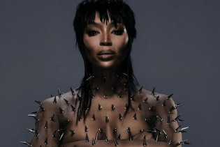 Foto: Naomi Campbell gola u novoj modnoj kampanji Alexandera Wanga