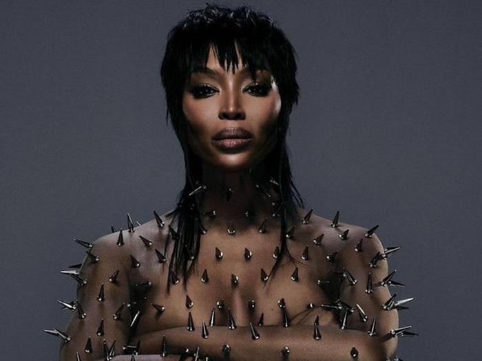 Foto: Naomi Campbell gola u novoj modnoj kampanji Alexandera Wanga