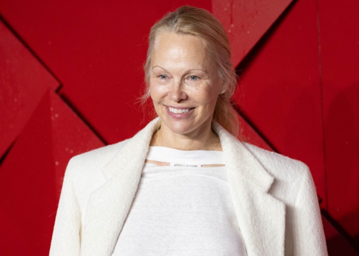 Pamela Anderson ponovo oduševljava: Pojavila se na crvenom tepihu bez šminke