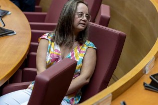 Žena s Downovim sindromom prvi put ušla u španski parlament