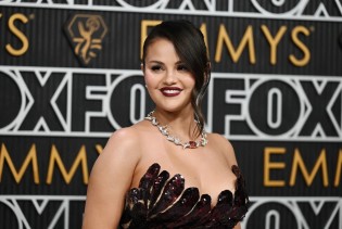Selena Gomez haljinom privukla pažnju na dodjeli Emmyja