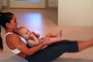 Isprobajte jednostavni i korisni baby trening za mame i bebe