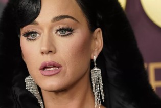 Pjevačica Katy Perry oduševljava modnim stilom u Parizu