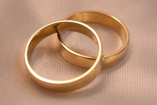 Znate li koja je simbolika vjenčanog prstenja?