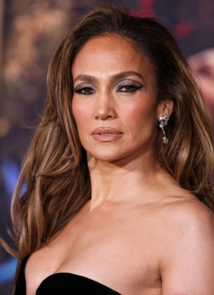Jennifer Lopez uhvaćena u šetnji gradom: Ovako izgleda bez Photoshopa