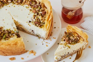 Baklava cheesecake: Ukusna kombinacija hrskavog i kremastog koja će očarati vaše nepce