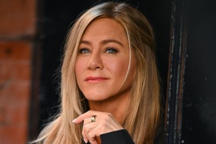 Jennifer Aniston producira adaptaciju kultnog filma iz 80-ih