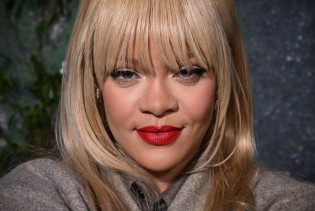 Rihanna ponovo iznenadila novom frizurom