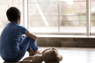 Nemojte ih ignorisati: Znakovi depresije kod djece i adolescenata