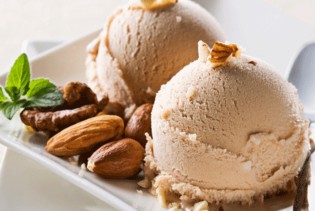Osvježavajući sladoled: Čokolada i orasi u savršenom spoju