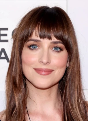 Dakota Johnson nakon raskida s Chris Martinom ne žuri s novim vezama