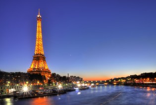 Turisti u širokom luku izbjegavaju Pariz