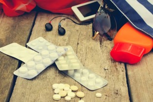 Priprema za bezbrižno ljetovanje: Ključni savjeti za putnu apoteku