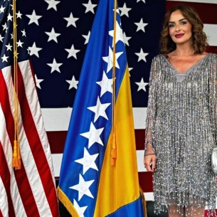 Mirela Bećirović zablistala na svečanom prijemu povodom 248. godišnjice nezavisnosti SAD-a