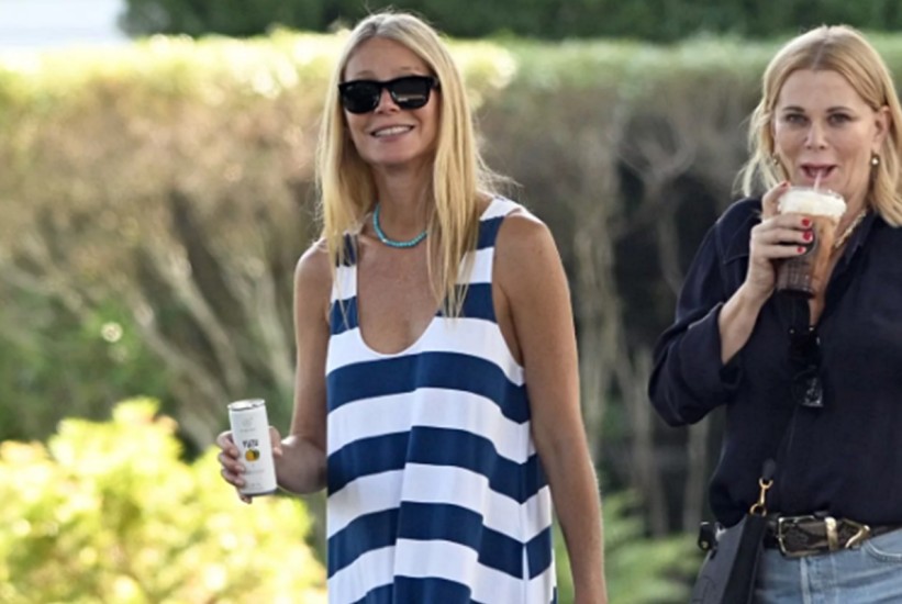 Mornarski vibe: Gwyneth Paltrow i plavo-bijele pruge kao trend sezone