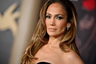 Jennifer Lopez zavodljivim fotkama poslala poruku Benu Afflecku