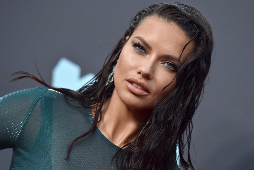 Adriana Lima otkrila kako izgleda bez šminke