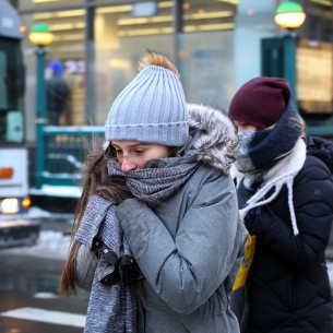 Da li vam kosa intenzivnije ispada i koža se brže suši? Saznajte zbog čega