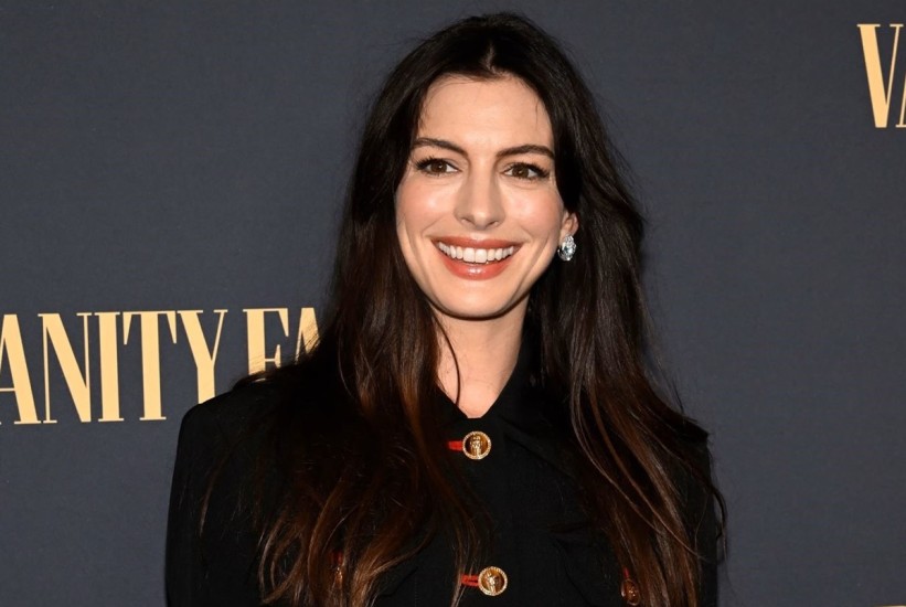 Anne Hathaway u misteroznoj ulozi u filmu Verity