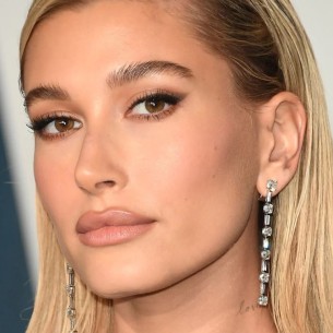 Hailey Bieber voli blonzing: Najnoviji jesenji trend u šminkanju