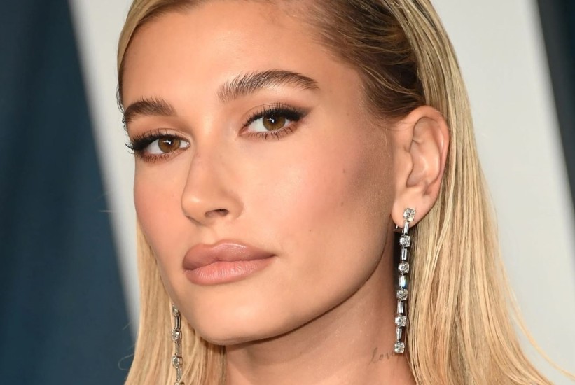 Hailey Bieber voli blonzing: Najnoviji jesenji trend u šminkanju