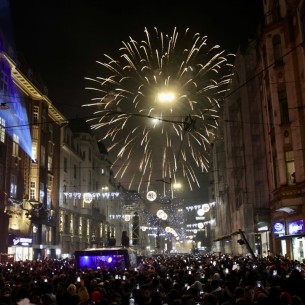 U petak počinje postavljanje bine ispred Vječne vatre za višednevnu novogodišnju proslavu