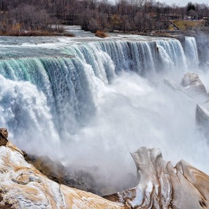 Niagarini slapovi zimi: Prirodni spektakl pod ledenim plaštom