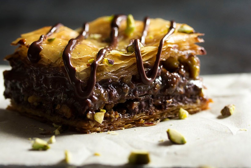 Pistacije, orasi i čokolada: Tradicionalna baklava s potpuno novom dimenzijom okusa!