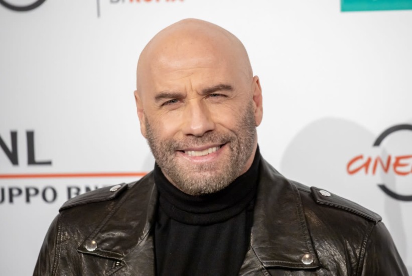 Dom Johna Travolte izgleda kao aerodrom: Ima pistu, hangare i sedam aviona