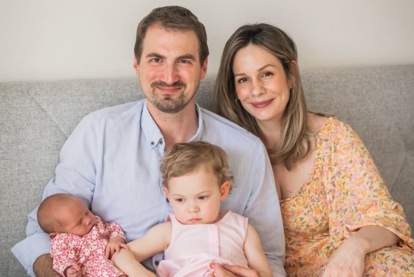 Kćerka legendarnog Mustafe Nadarevića objavila sretnu vijest: Rodila djevojčicu Vini