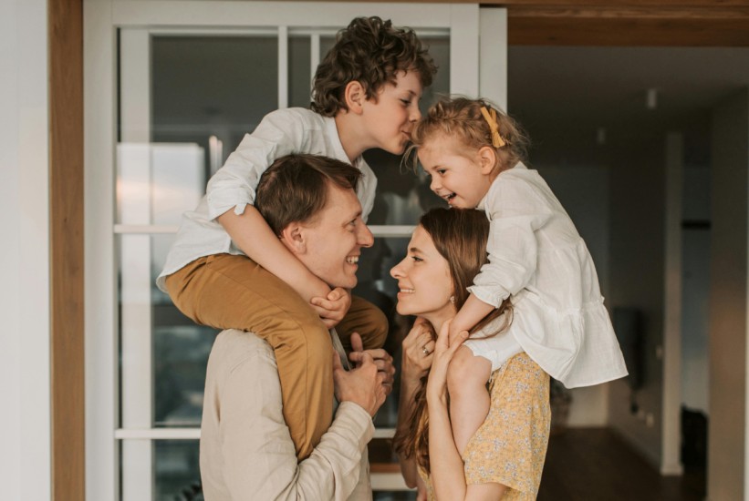 Roditeljstvo bez roze i plave: Sve više roditelja bira neutralan odgoj