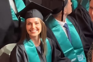 Džejla Ramović diplomirala na EU Business School: Još jedan životni uspjeh pjevačice