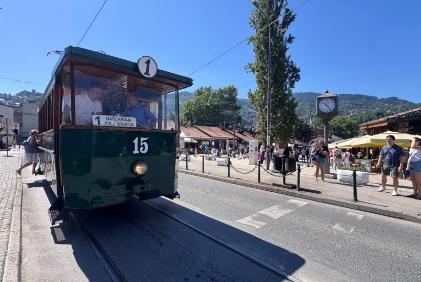 Putovanje kroz vrijeme: Prvi električni tramvaj se vratio na sarajevske šine