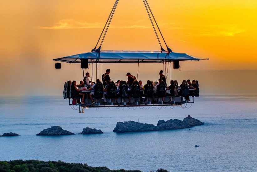 Samo dva sata od Mostara i čeka vas večera 50 metara iznad tla