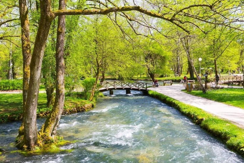 Vrelo Bosne – prirodni dragulj Ilidže i zelena oaza Sarajeva