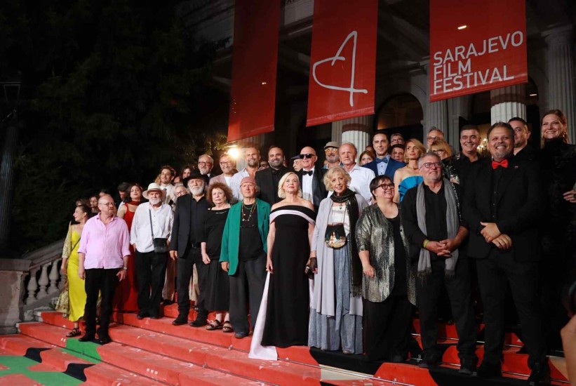 Počeo 31. Sarajevo Film Festival: Crveni tepih pun zvijezda, emocija i glamu