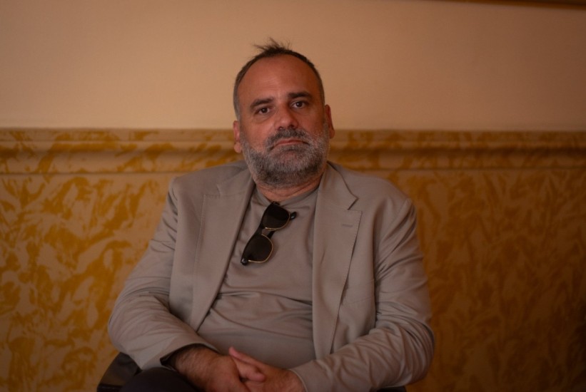 VIDEO: Dino Mustafić za Žene.ba – Ne želim davati poruke, već postavljati pitanja