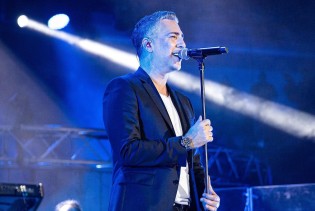 Ljubav, hitovi i emocije: Željko Joksimović dolazi u Banju Luku!