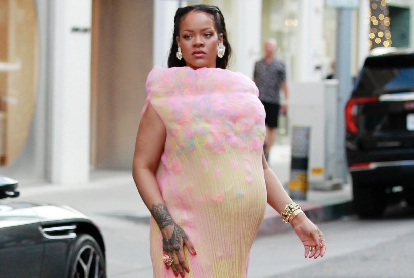 Rihannin trudnički outfit koji izaziva lavinu komentara