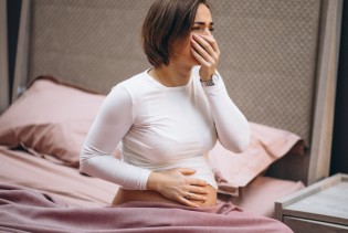 Kako ublažiti jutarnje mučnine u trudnoći