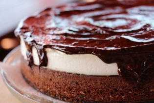 Munchmallow kolač – mek, čokoladan i neodoljiv