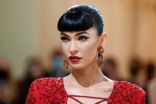 Od Havaja do Portorika: Tajne zaručničkih prstenova Megan Fox