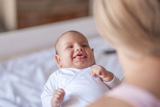 Pokažite ljubav riječima: Potaknite govor vaše bebe