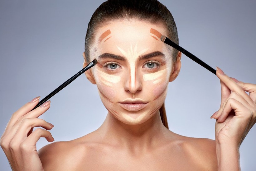 Šminka koja mijenja igru: Kako konturiranjem “skinuti” 15 kilograma s lica?