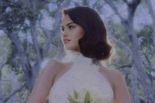 Rekreirajte Selenin vjenčani look bez skupih frizerskih salona!