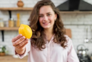 Pet kuhinjskih površina koje biste trebali čistiti limunom